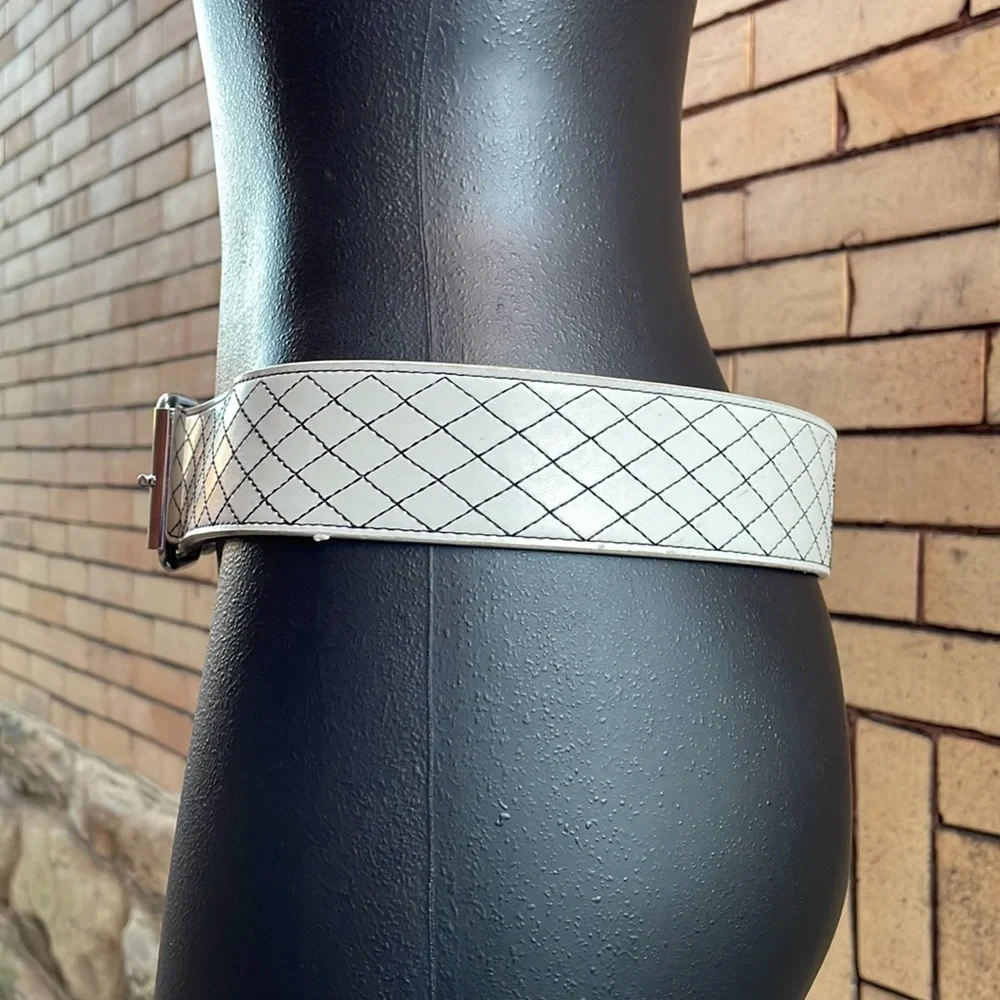 Hot Topic White Diamond Stitched Square Buckle Belt Size 34
